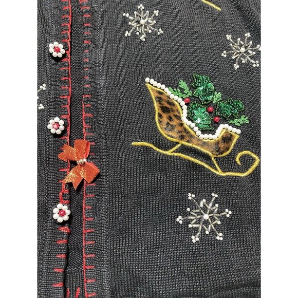 Victoria Jones Christmas Sweater Size Medium Button Up Cardigan - Picture 9 of 11